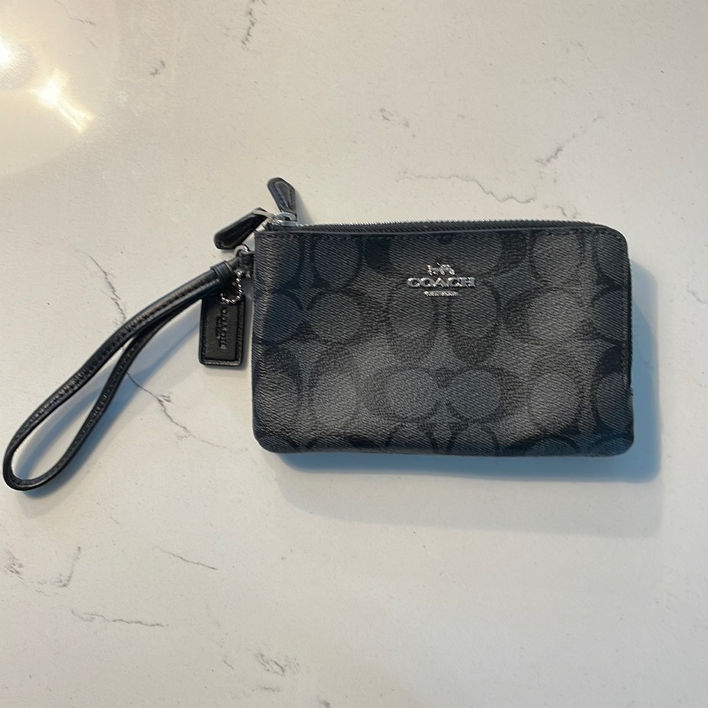 New Coach Double Corner Zip Wristlet Signature Coated Canvas